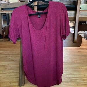 Forever 21 women’s burgundy top